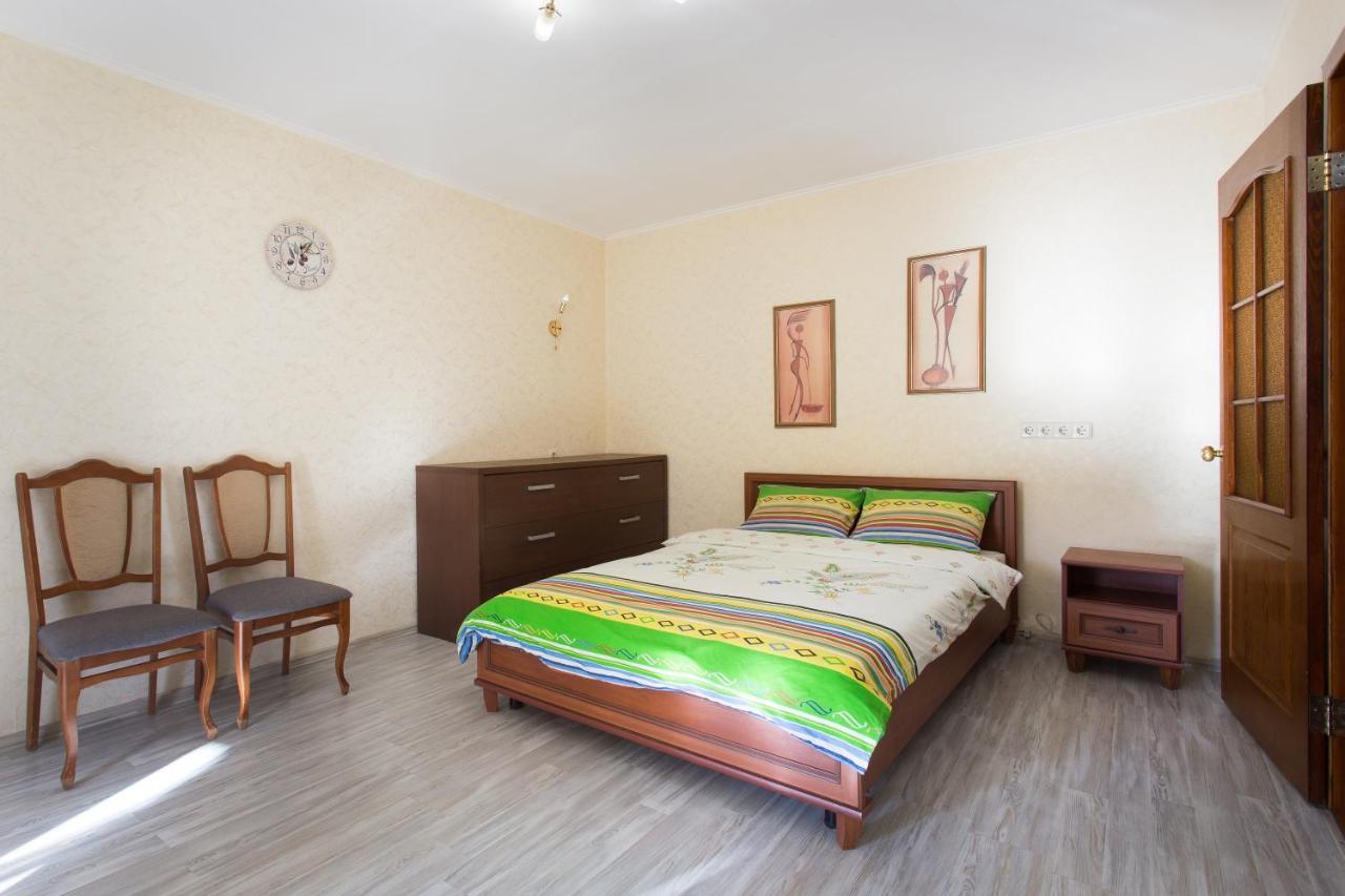 Апартаменты Orange House 64A Харьков Экстерьер фото
